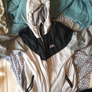Original color Nike windbreaker
